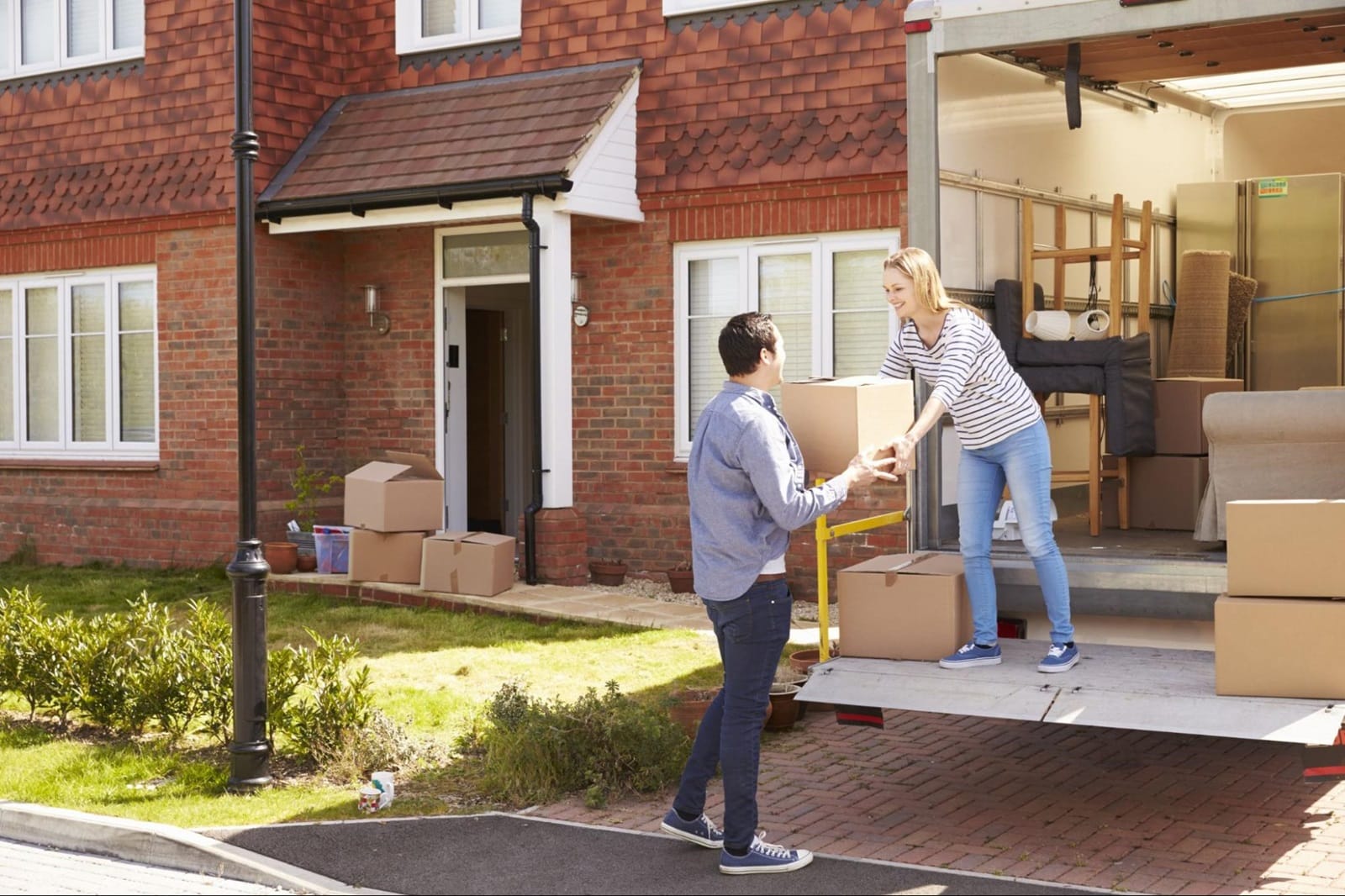 How to Sell My House Fast After a Job Relocation in West Virginia